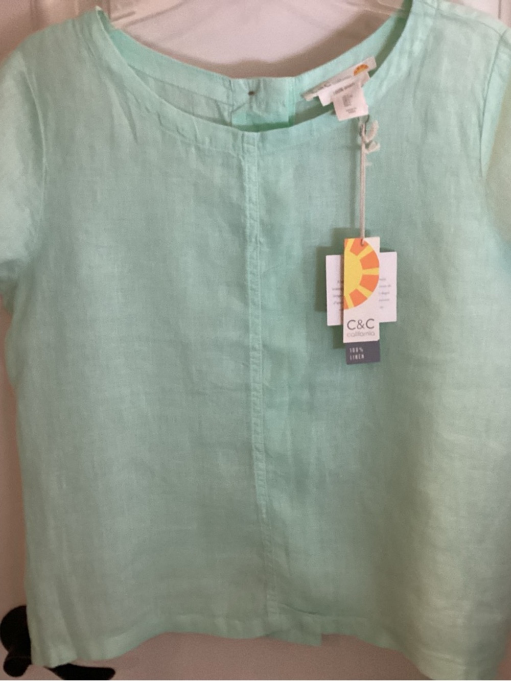 C&C California Mint Green Linen Top with Round Neck